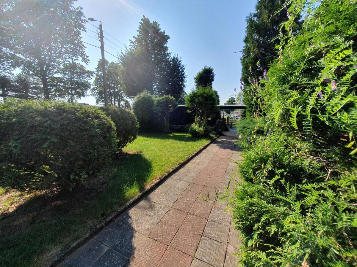 Pensjonat ,,Eden" Charbrowo Esterno foto